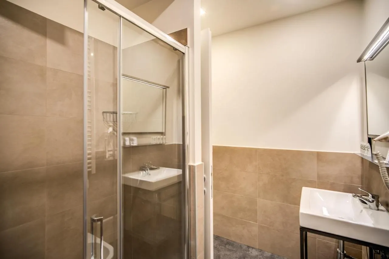 Capranica Private Suites ローマ 0*,  イタリア